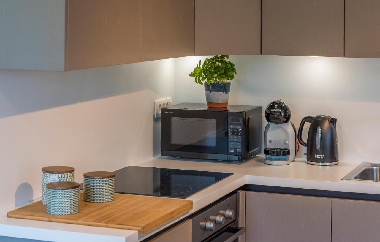 Just Renovated Stylish 2 Bedrooms Apartment Only A Few Steps From The Beach! Novigrad Istria Esterno foto