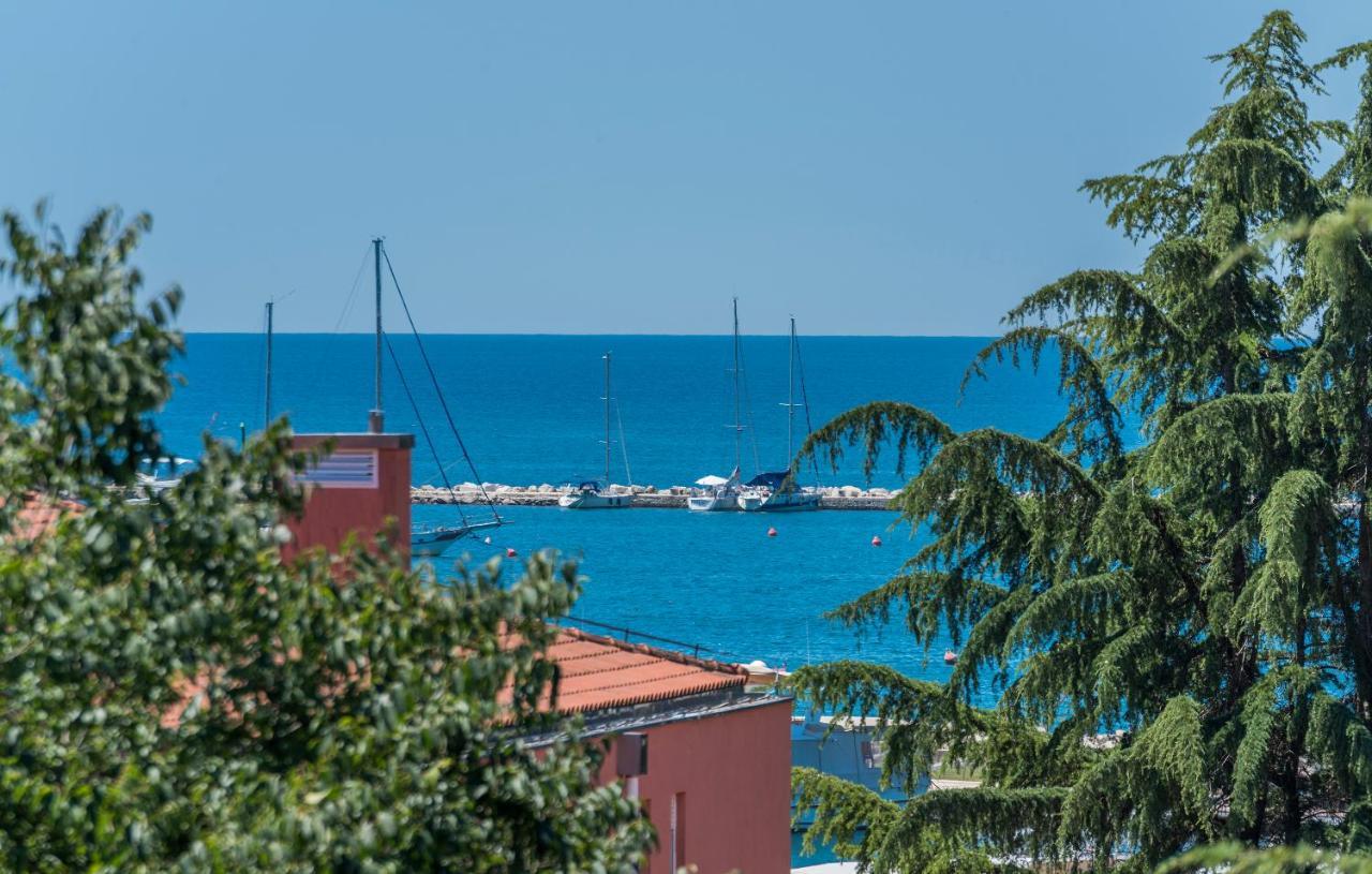 Just Renovated Stylish 2 Bedrooms Apartment Only A Few Steps From The Beach! Novigrad Istria Esterno foto